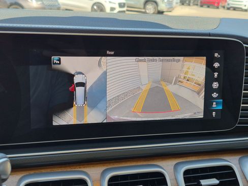 Certified 2022 Mercedes-Benz GLS 450 4MATIC image 23