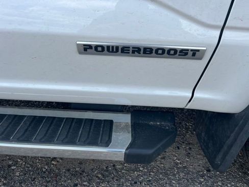 Used 2025 Ford F150 Lariat w/ Equipment Group 502A High AWD/4WD image 9