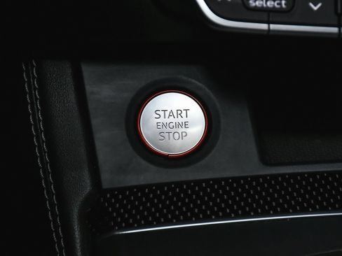 Used 2018 Audi SQ5 Premium Plus w/ Navigation Package image 33