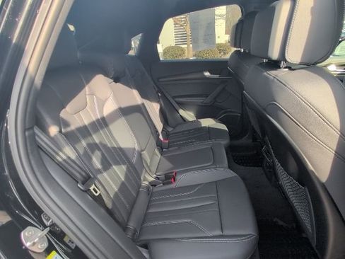 Used 2025 Audi Q5 2.0T Premium Plus w/ Premium Plus Package image 19