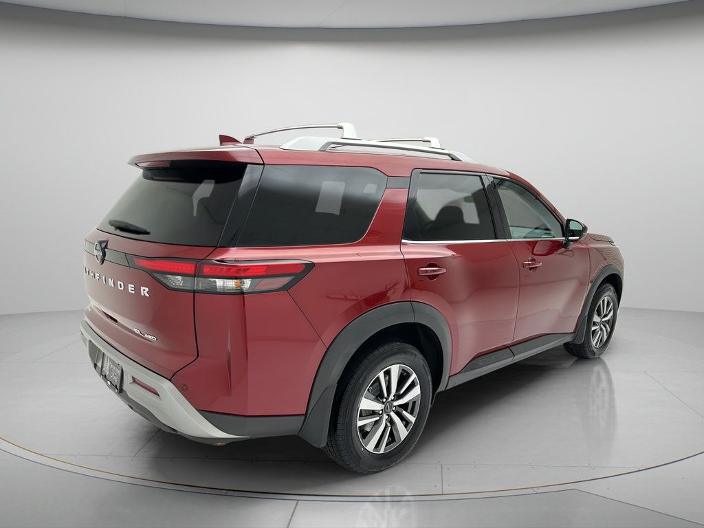 Used 2024 Nissan Pathfinder SL AWD/4WD image 5