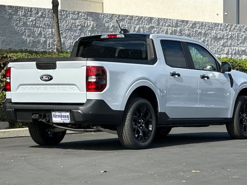 New 2025 Ford Maverick XLT w/ Black Appearance Package image 4