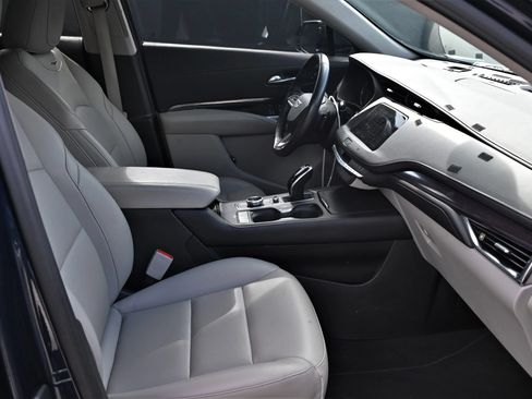 Used 2021 Cadillac XT4 Luxury FWD image 15