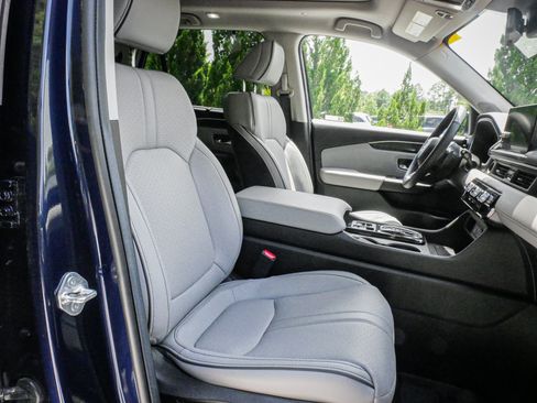 Certified 2025 Honda Pilot Elite image 34