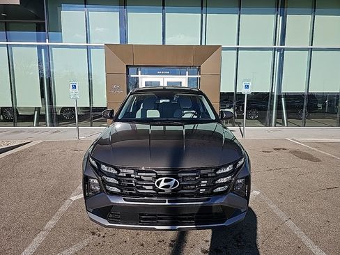 New 2026 Hyundai Tucson Blue SE image 8