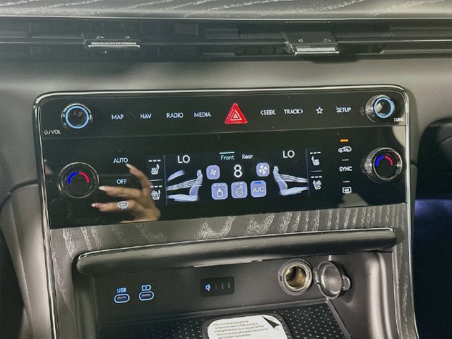 New 2027 Genesis GV80 3.5T Prestige AWD/4WD image 14