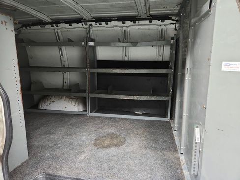 Used 2013 Chevrolet Express 1500 RWD image 23
