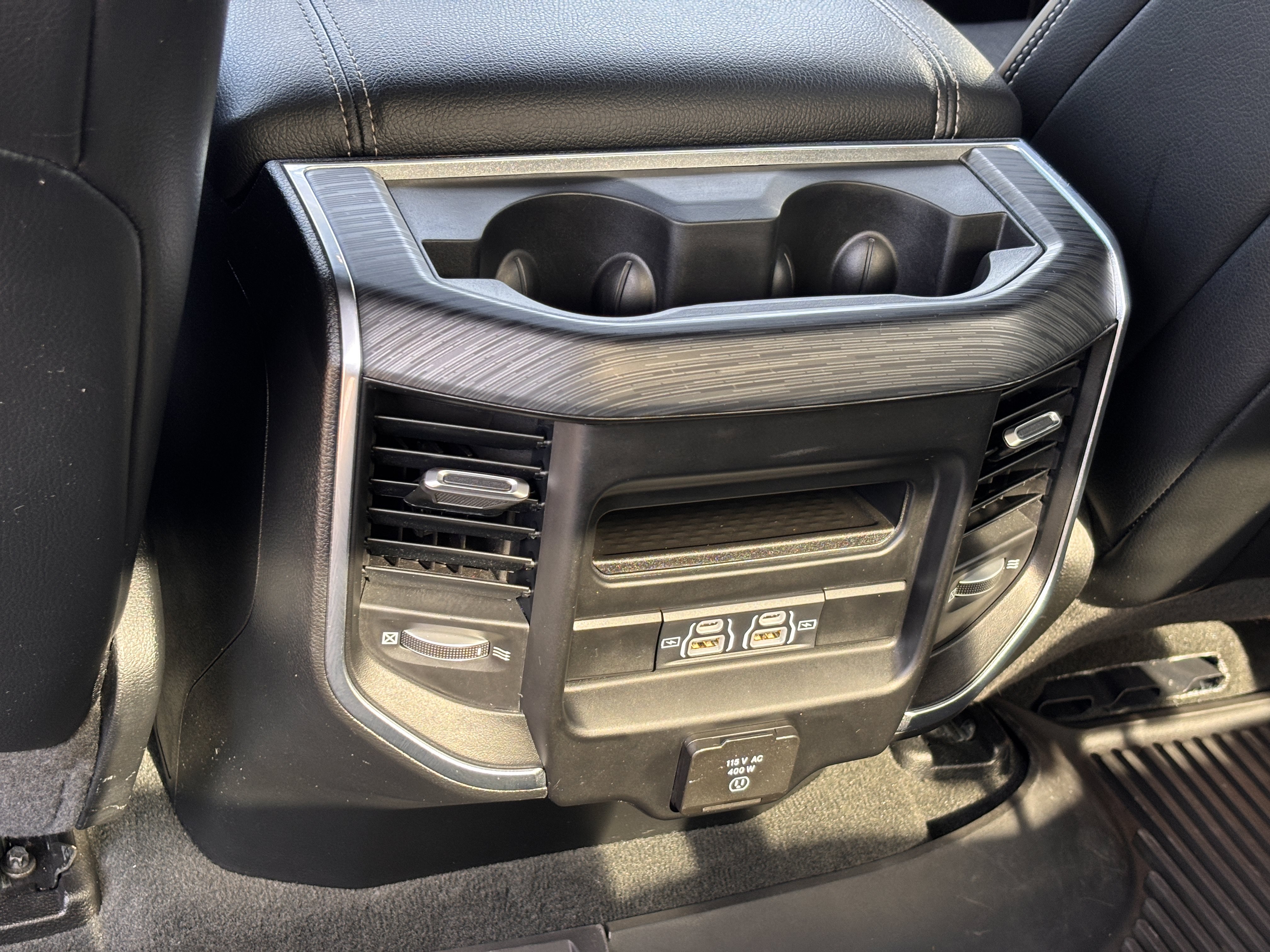 Used 2023 RAM 1500 Laramie RWD image 24