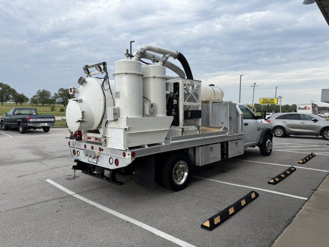 Used 2014 RAM 5500 Tradesman w/ Power Accessory Group AWD/4WD image 3