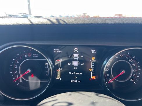 Used 2020 Jeep Gladiator Mojave image 8