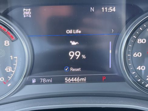 Certified 2022 Cadillac XT5 Sportv w/ Technology Package image 33