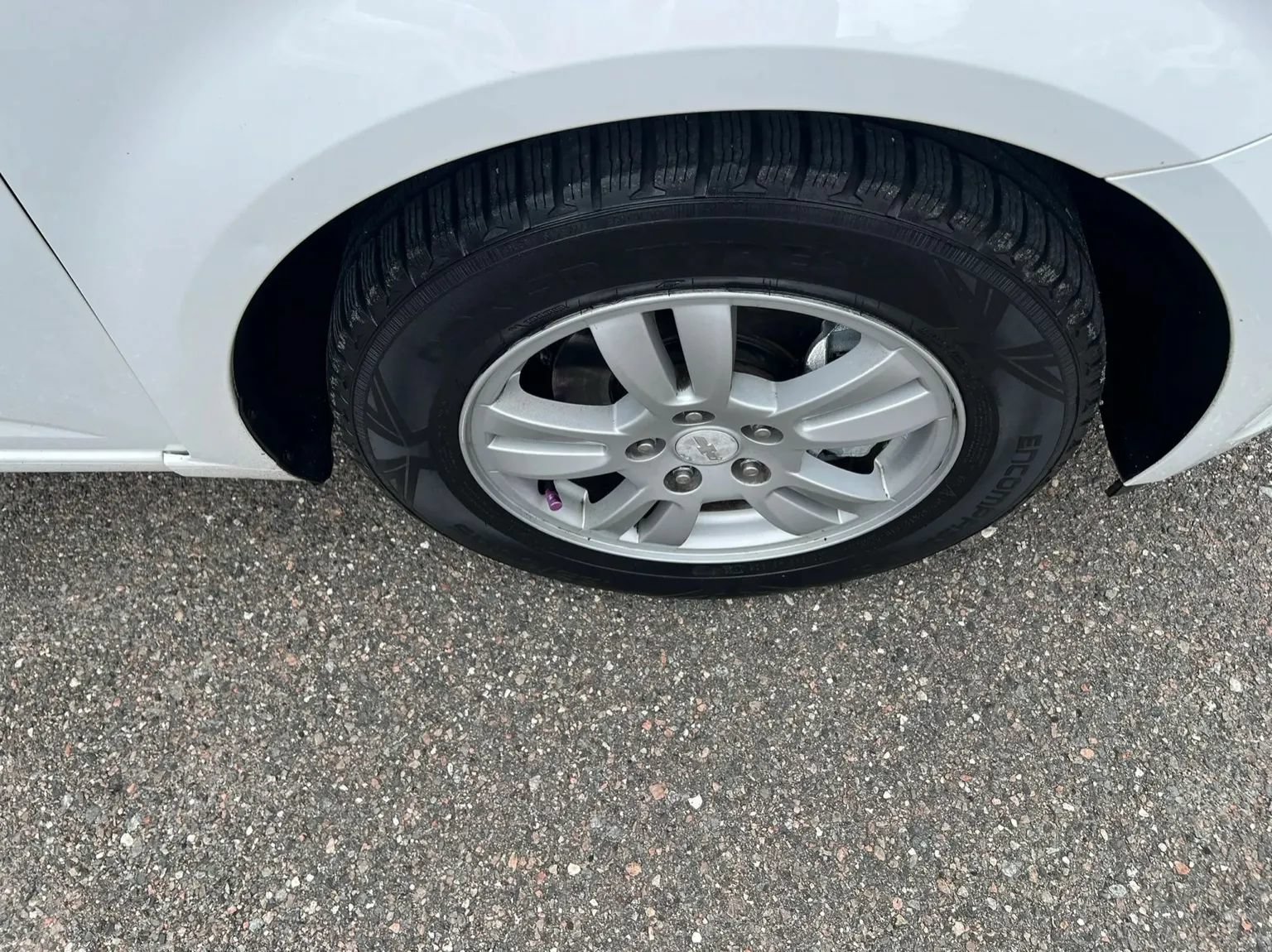 Used 2015 Chevrolet Sonic LT FWD image 11