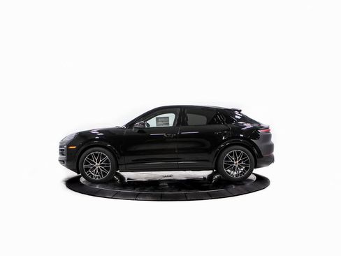 New 2026 Porsche Cayenne image 2