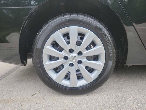 Used 2019 Nissan Sentra S FWD image 10