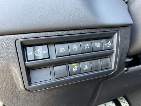 New 2026 Toyota Tundra Platinum image 25