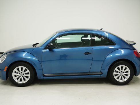 Used 2016 Volkswagen Beetle 1.8T S FWD image 7