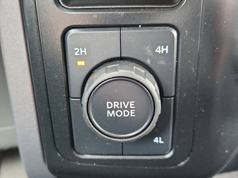 Used 2024 Ford F150 XLT image 25