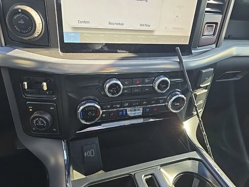 Used 2025 Ford F150 Lariat w/ Tow/Haul Package AWD/4WD image 23