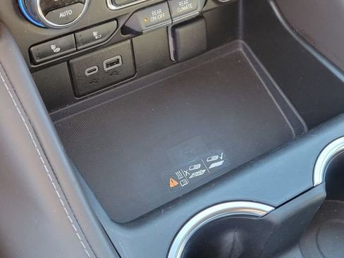 Used 2024 Chevrolet Tahoe LT image 24