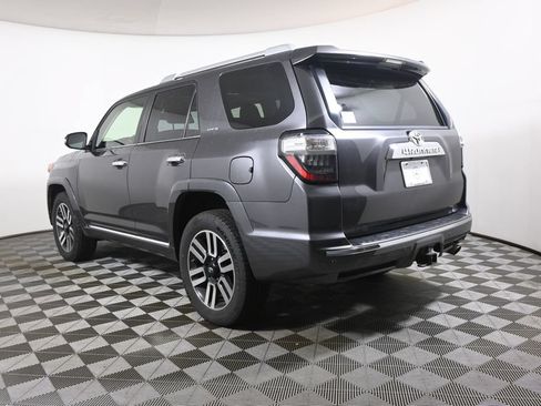 Used 2018 Toyota 4Runner Limited AWD/4WD image 5