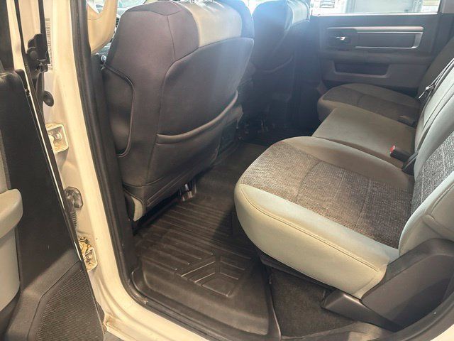 Used 2014 RAM 1500 Classic SLT w/ Protection Group AWD/4WD image 26