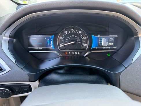 Used 2016 Lincoln MKZ Hybrid w/ Equipment Group 600A Reserve FWD image 12