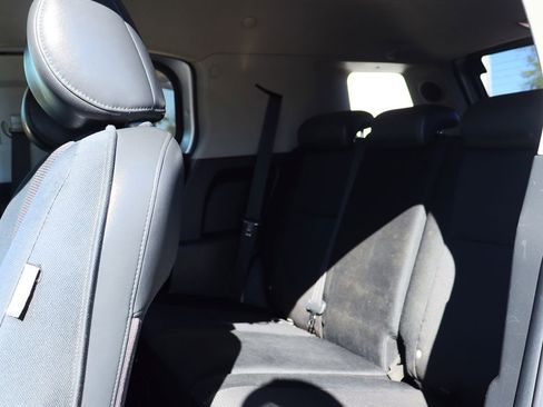 Used 2007 Toyota FJ Cruiser 4WD image 33