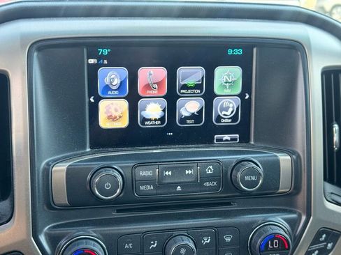 Used 2019 GMC Sierra 2500 Denali w/ Duramax Plus Package AWD/4WD image 17