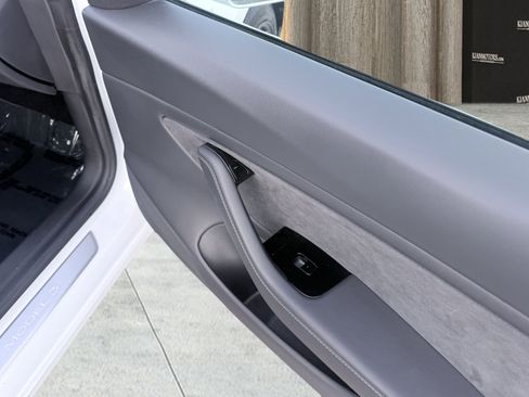 Used 2020 Tesla Model 3 Long Range image 43