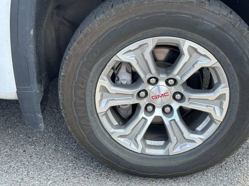 Used 2025 GMC Sierra 1500 SLT AWD/4WD image 16