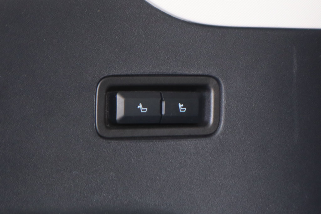 Used 2025 Ford Expedition Active AWD/4WD image 12