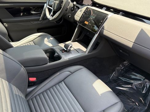 Certified 2025 Land Rover Discovery Sport S AWD/4WD image 34