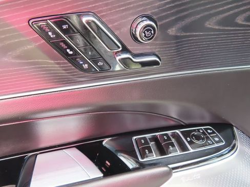 Used 2025 Cadillac Lyriq Luxury RWD image 13