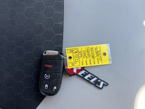 Used 2018 Jeep Compass Latitude w/ Popular Equipment Group AWD/4WD image 36