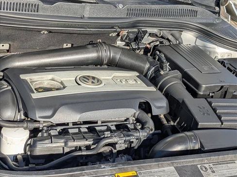 Used 2014 Volkswagen CC Sport image 21