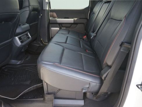 Used 2024 Ford F250 Lariat w/ Lariat Ultimate Package AWD/4WD image 12