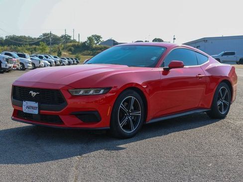 Used 2024 Ford Mustang Premium image 6