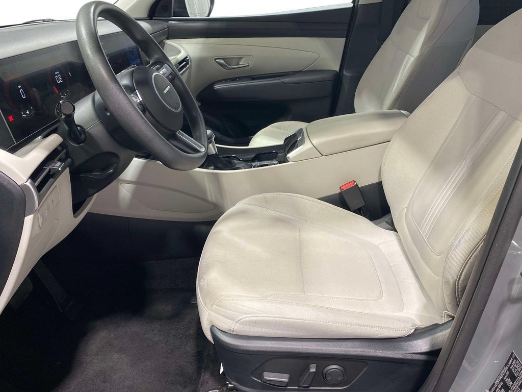 Used 2025 Hyundai Tucson SEL AWD/4WD image 17