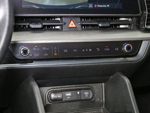 Used 2023 Kia Sportage X-Line w/ X-Line Premium Package image 11