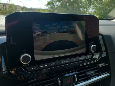 New 2025 Nissan Pathfinder SV w/ SV Premium Package image 18