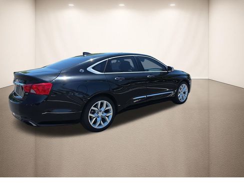 Used 2016 Chevrolet Impala LTZ FWD image 4