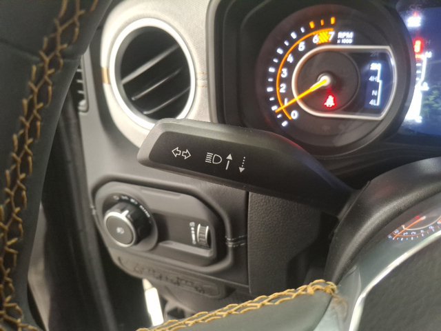 Used 2024 Jeep Wrangler Unlimited Sahara w/ Dual Top Group AWD/4WD image 17