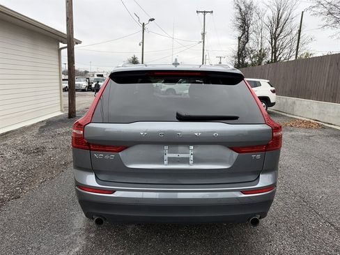 Used 2020 Volvo XC60 T5 Momentum image 9