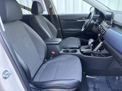 Used 2023 Kia Seltos S w/ Navigation Package FWD image 12