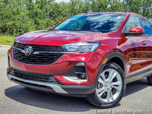 Used 2023 Buick Encore GX Preferred w/ Cold Weather Comfort Package AWD/4WD image 2