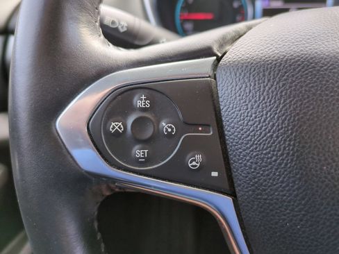 Used 2018 Chevrolet Traverse Premier FWD image 25
