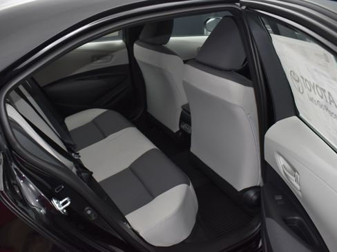Used 2025 Toyota Corolla LE FWD image 10