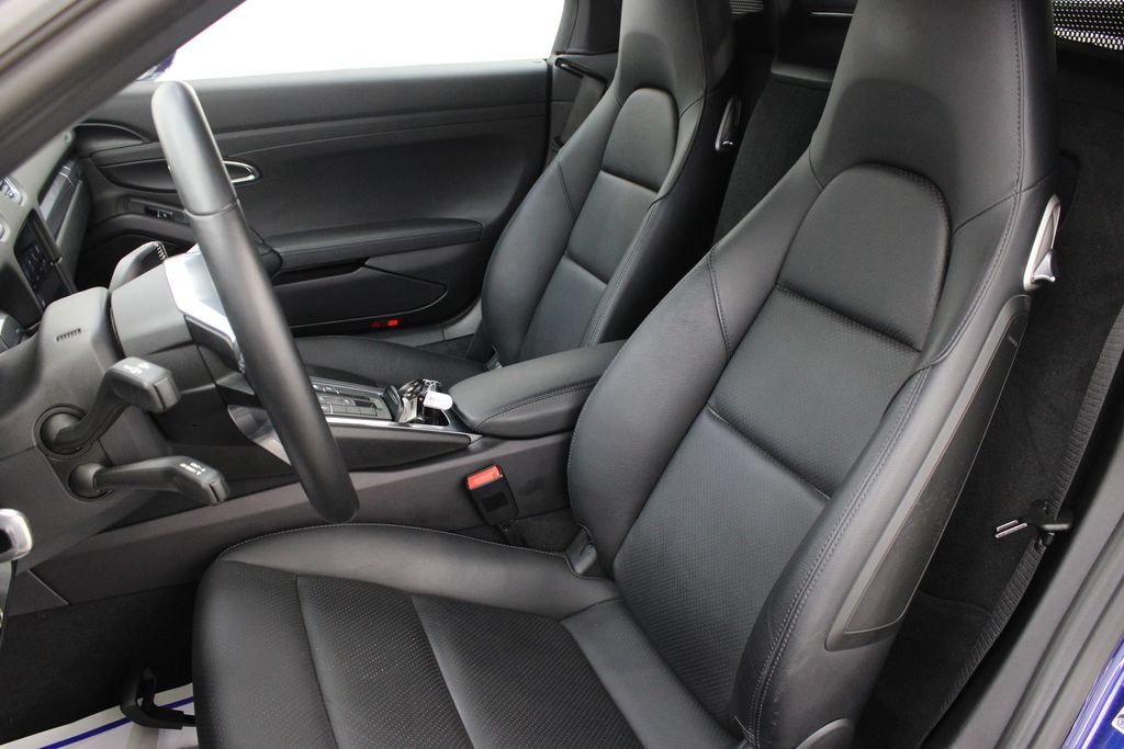 Certified 2022 Porsche 718 Boxster S RWD image 5