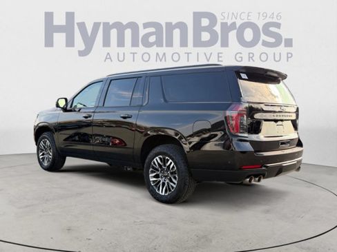 Used 2025 Chevrolet Suburban Z71 AWD/4WD image 5