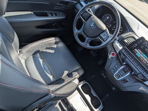 Used 2025 Honda Odyssey Sport-L image 9